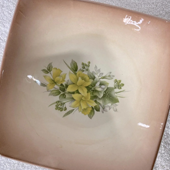 Vintage Ceramic Yellow Flower Square Dish W Rounded Corners Trinket Dish - Picture 11 of 16